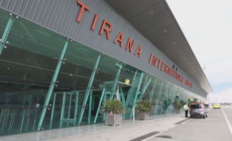 Bllokohet aeroporti i Rinasit: Asnje fluturim deri neser